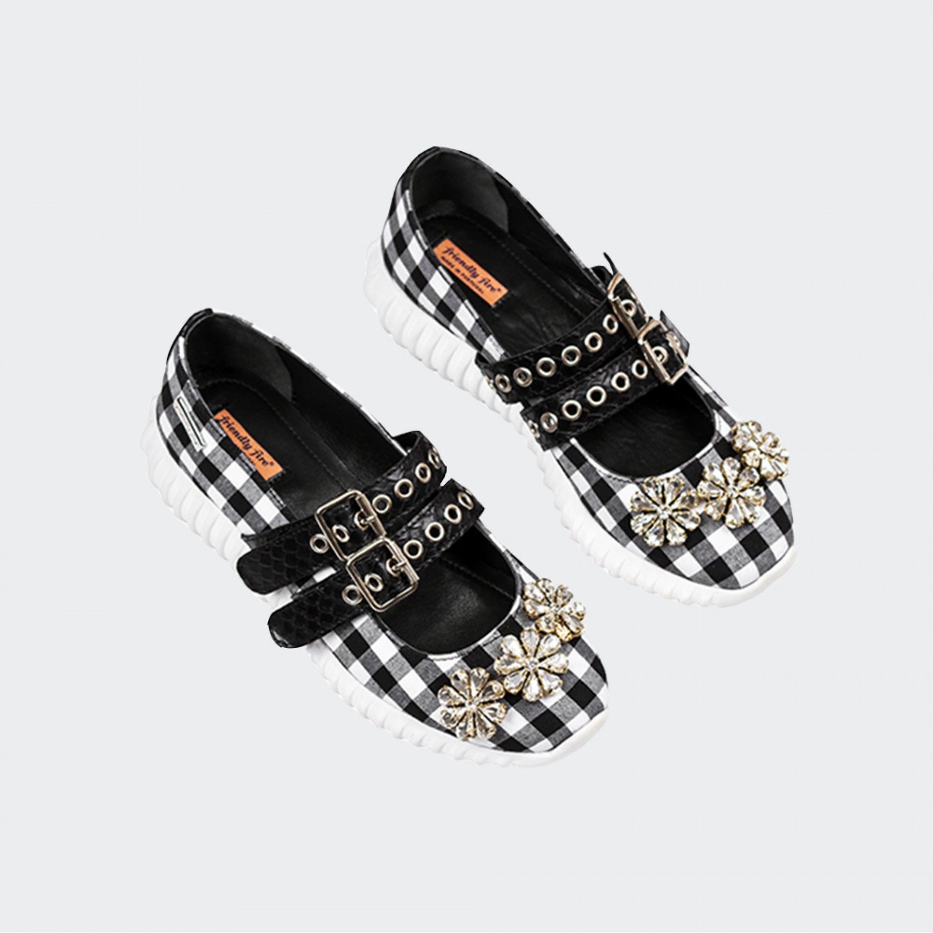 Chaussures Friendly Fire Madame Ging