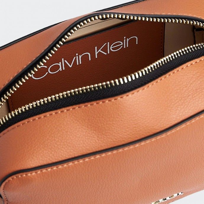 bolso bandolera Calvin Klein