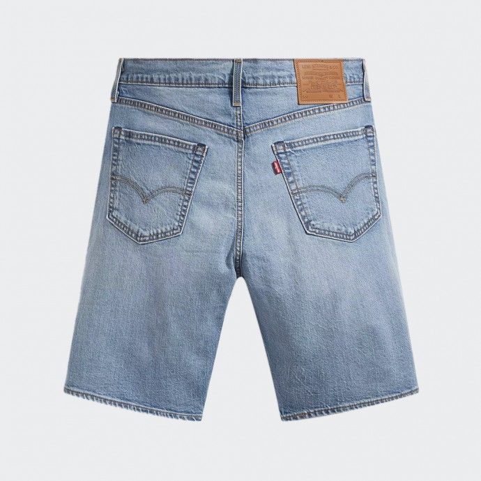 Cales Levi's 405? Stand