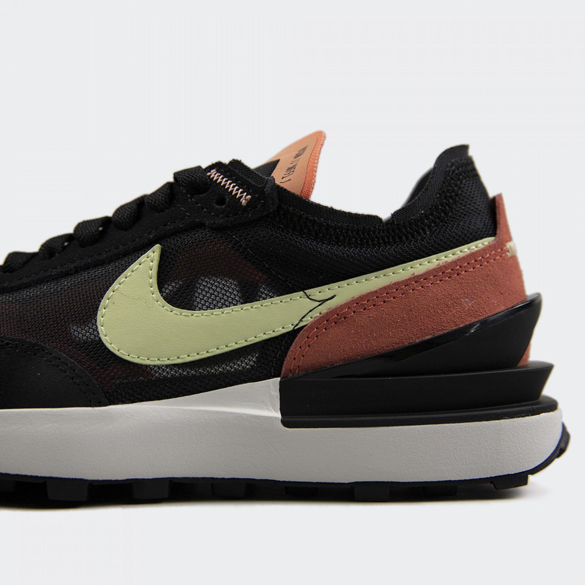 nike waffle one 38
