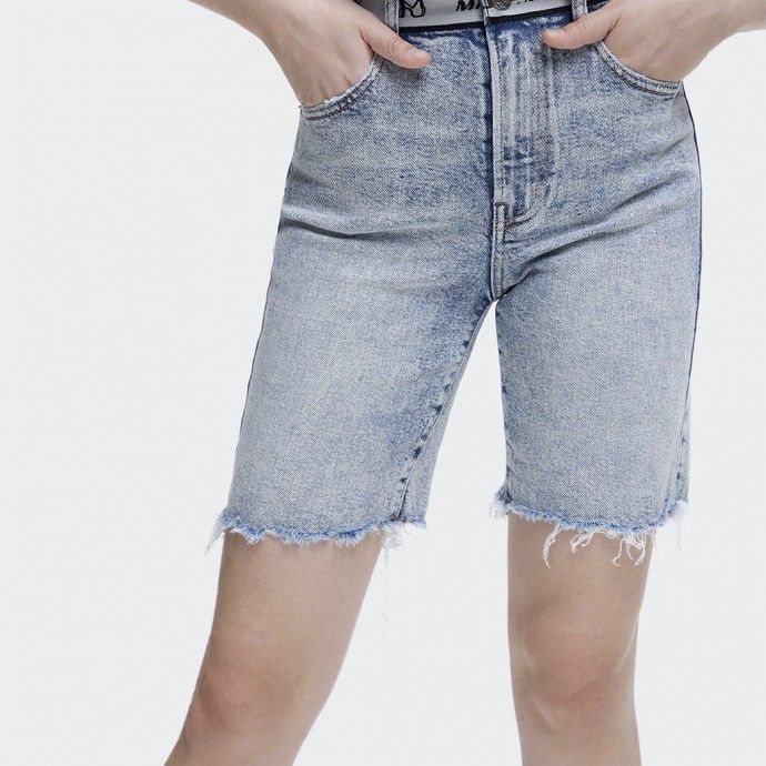 Cales Miss Sixty