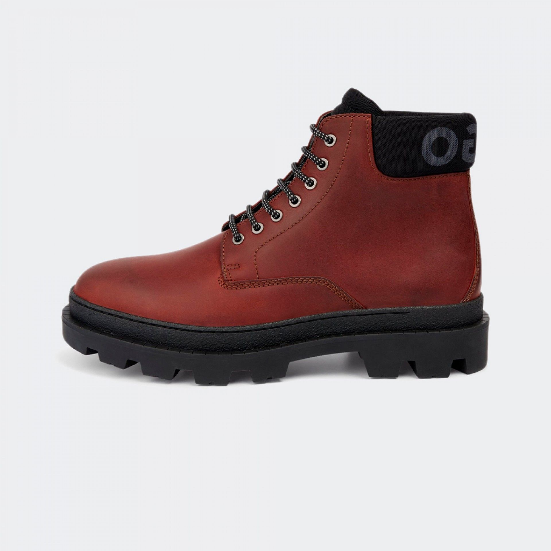 Botas Hugo Castanhas