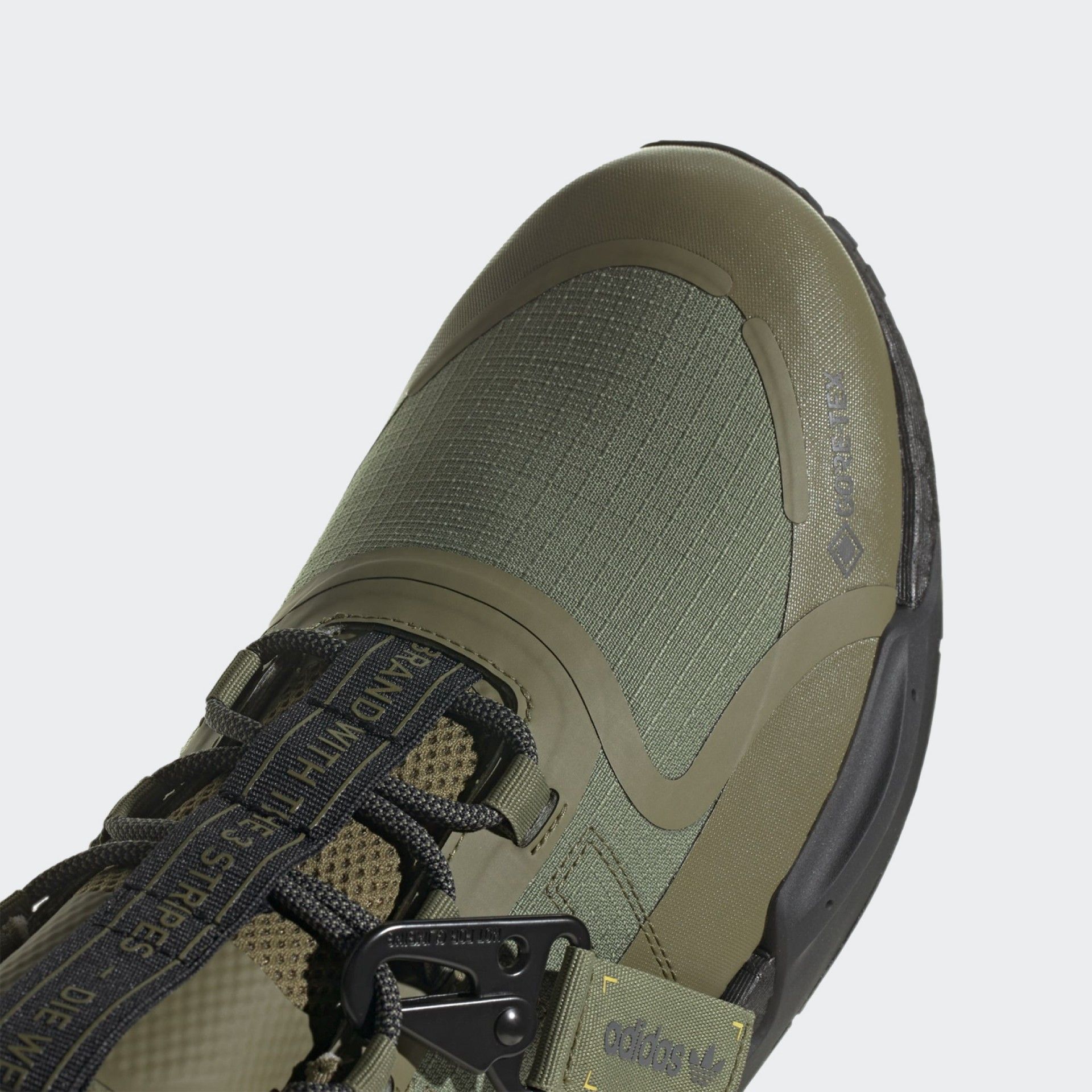 Adidas GORE-TEX NMD Baskets