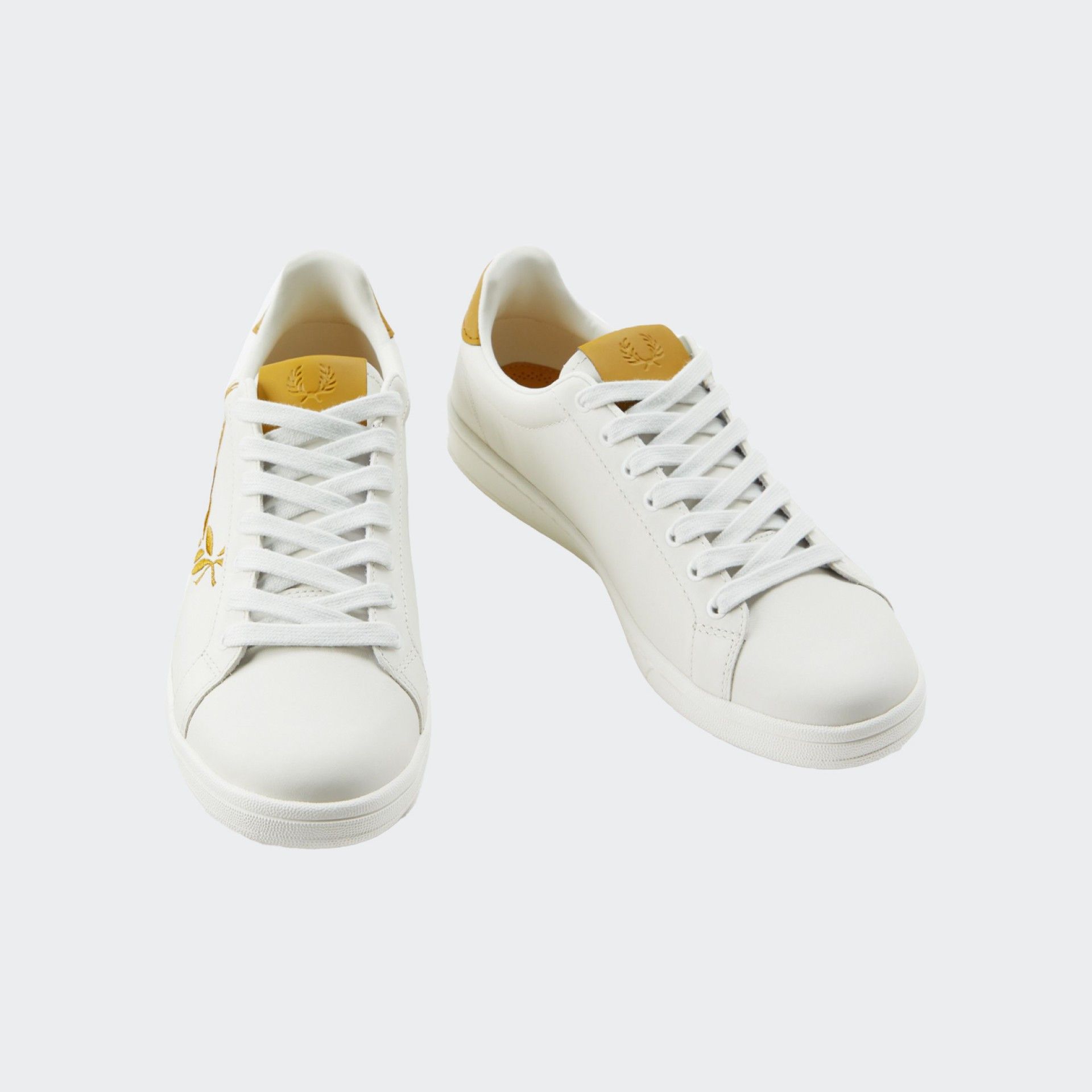 Sapatilhas em Pele Fred Perry B721