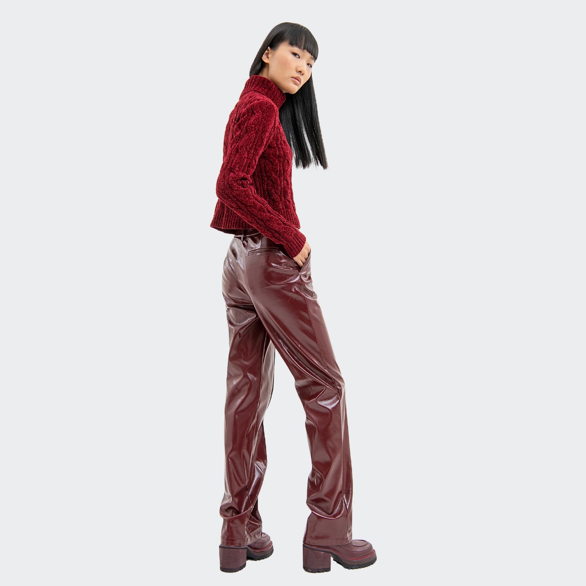 Pantalones de corte regular en piel ecológica Fracomina