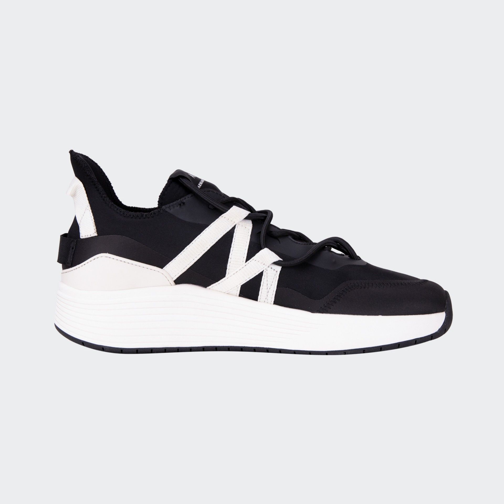 Baskets en cuir Armani Exchange avec semelles en caoutchouc