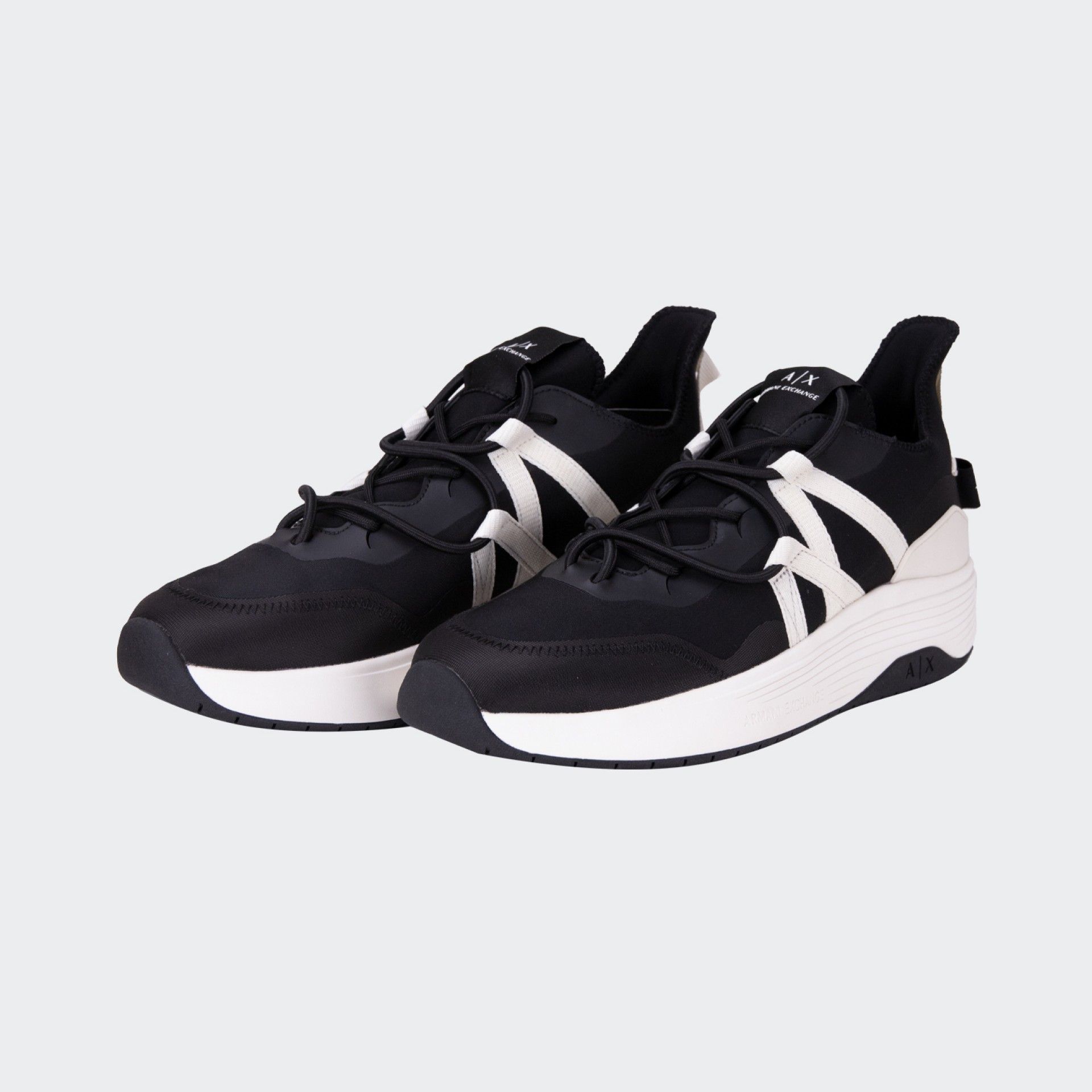 Baskets en cuir Armani Exchange avec semelles en caoutchouc