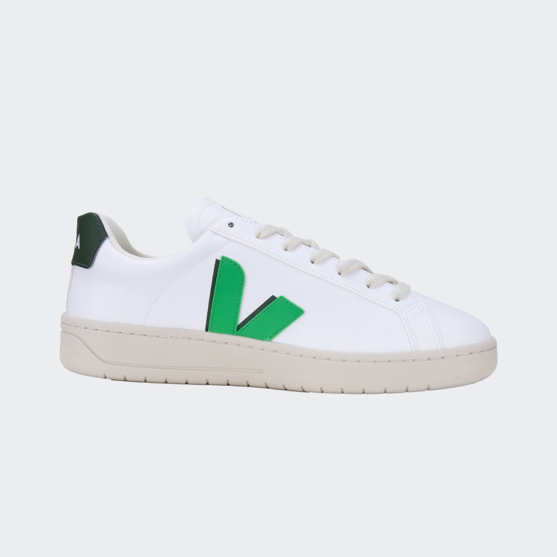 Veja Urca Cwl zapatillas de deporte Chipre con hojas blancas