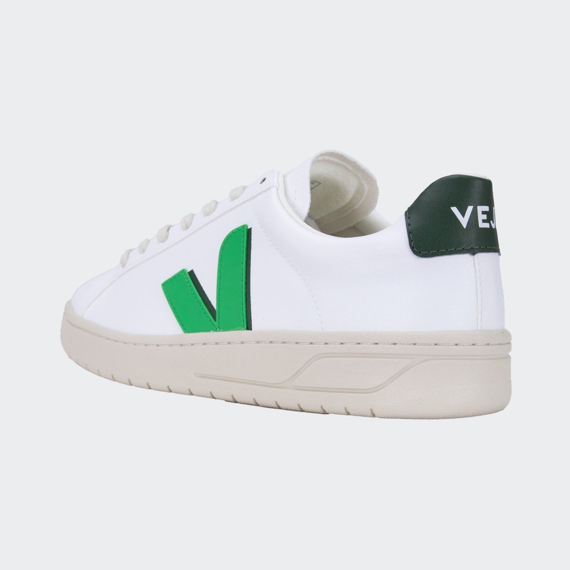 Veja Urca Cwl zapatillas de deporte Chipre con hojas blancas