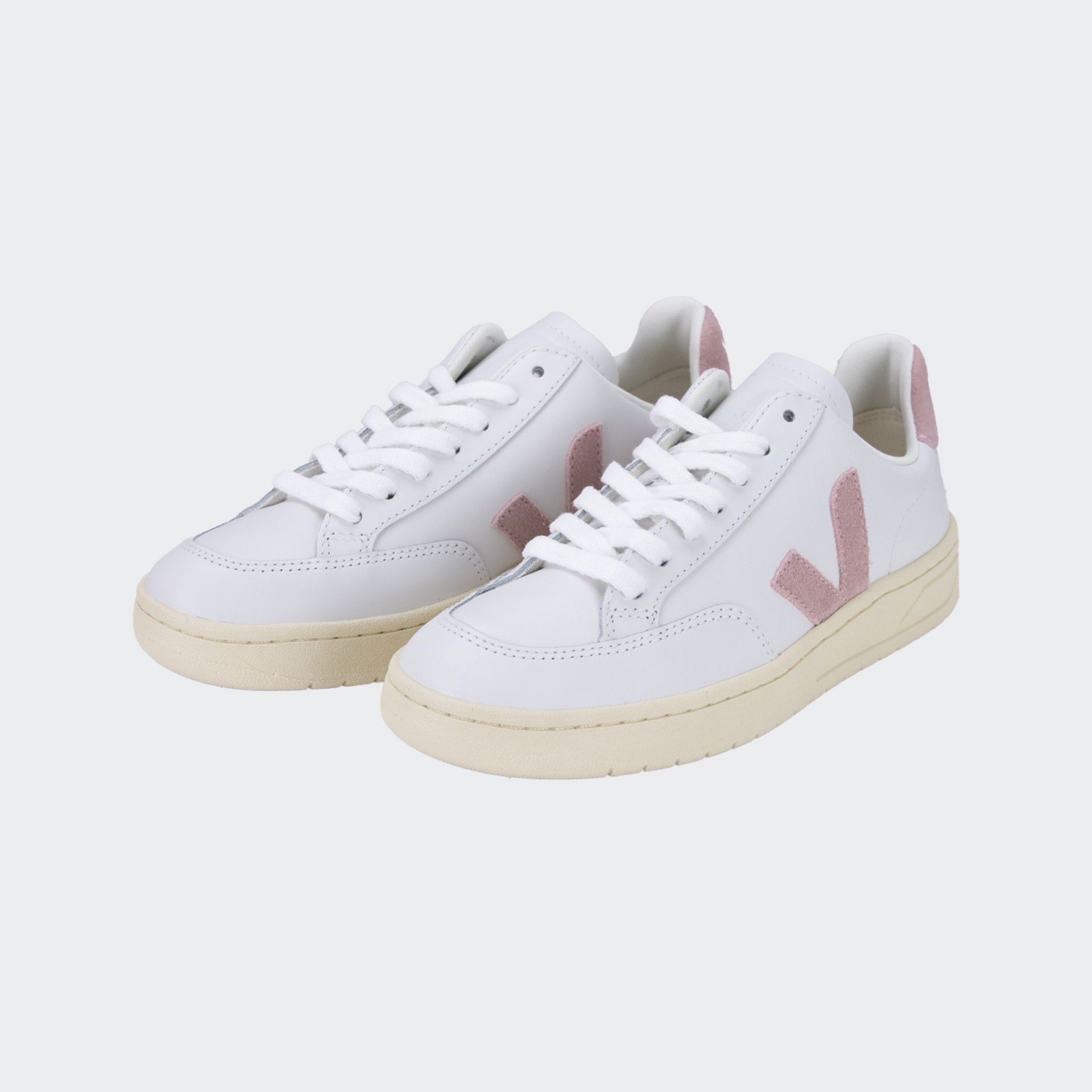 Baskets Veja V-12 Leather
