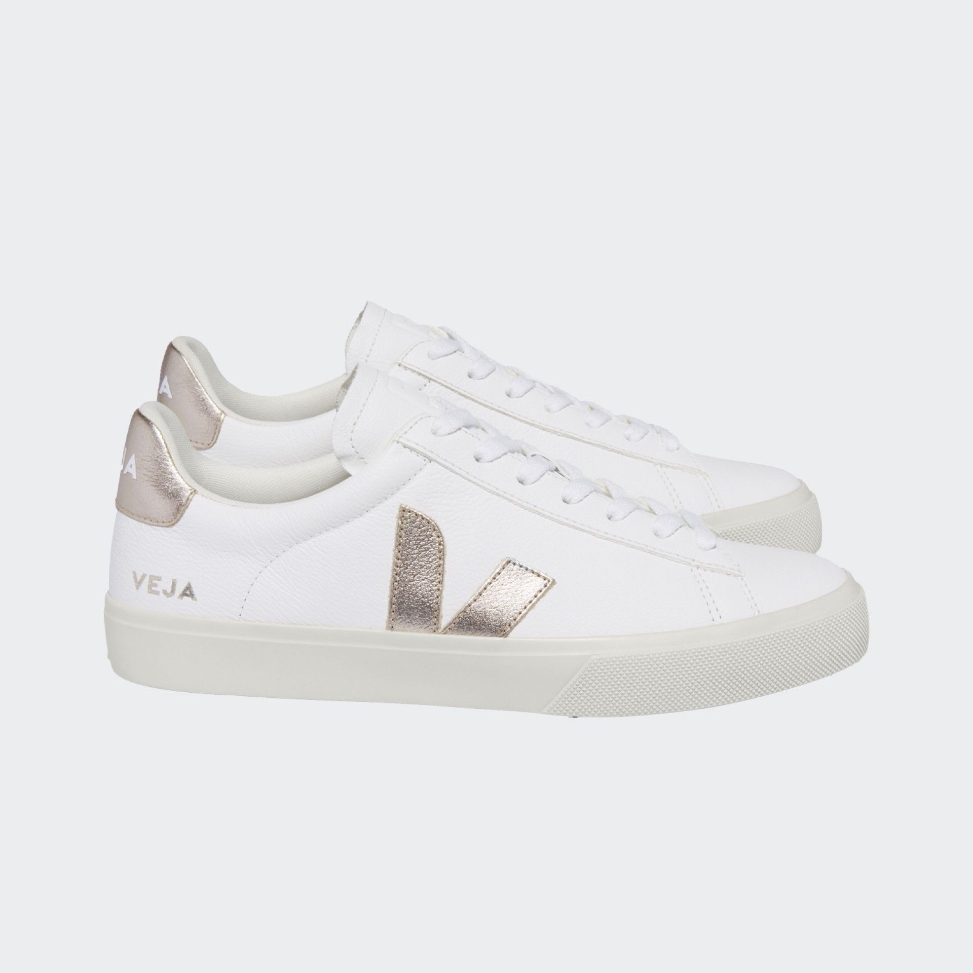 Baskets Veja Campo ChromeFree Leather