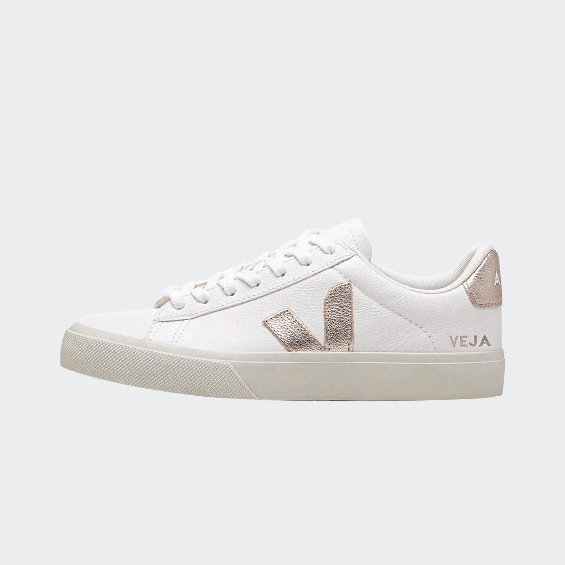 Baskets Veja Campo ChromeFree Leather