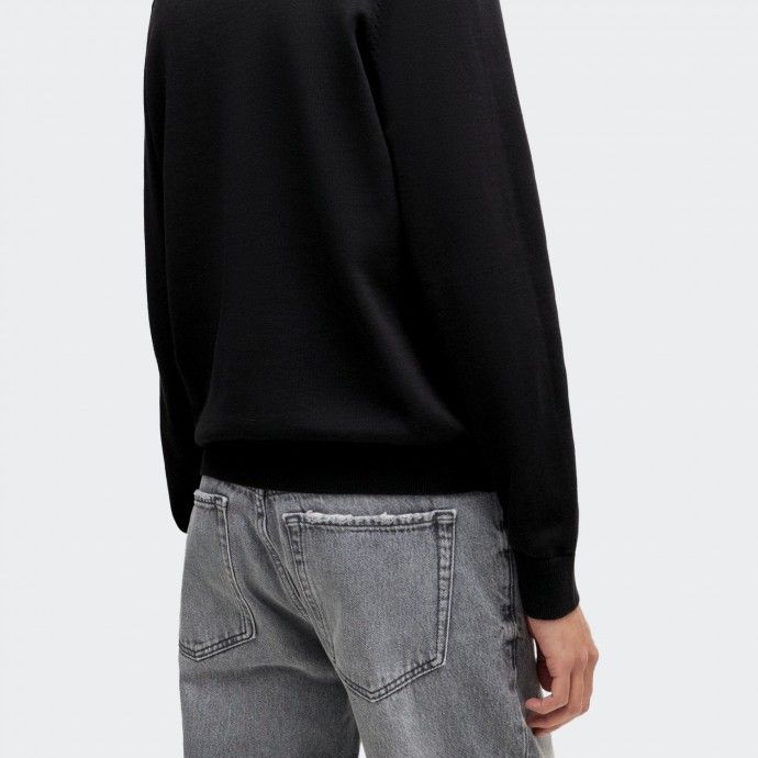 Hugo Sweater