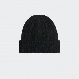 Only Black Beanie