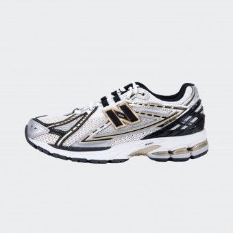 New Balance 1906R Sneakers