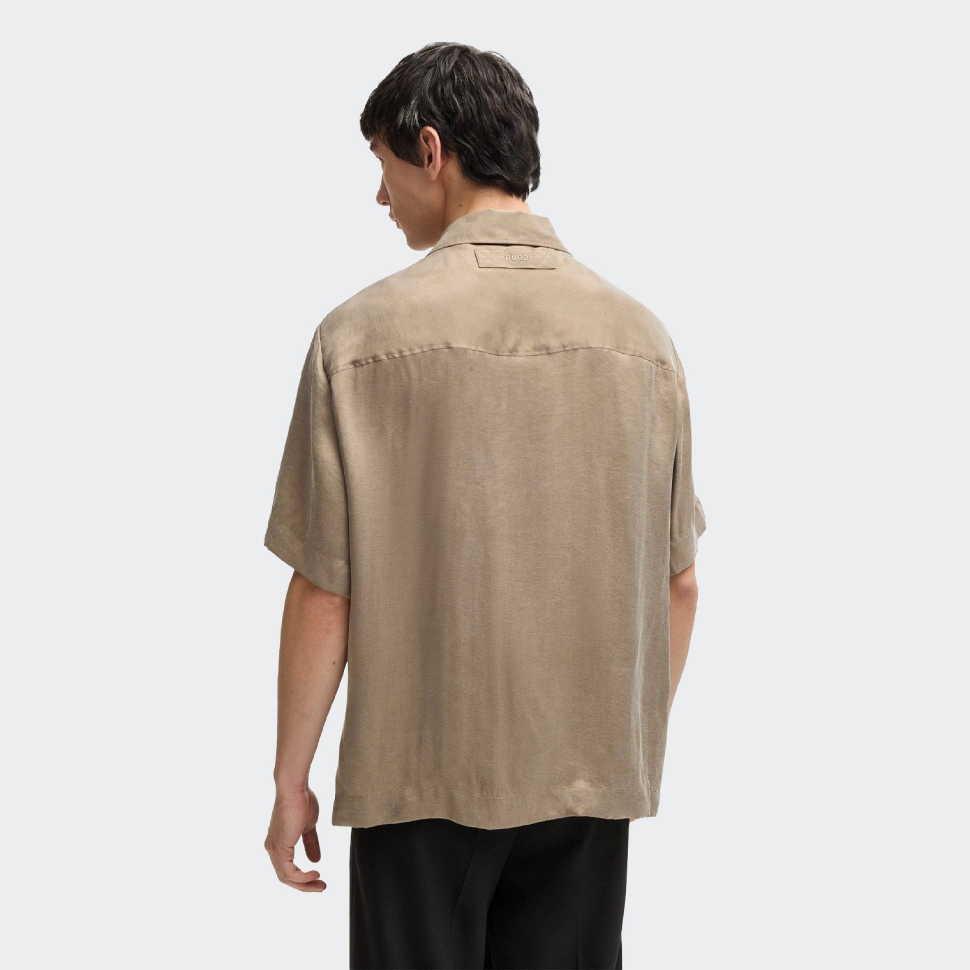 Camisa Loose Fit en Sarga Brillante Hugo