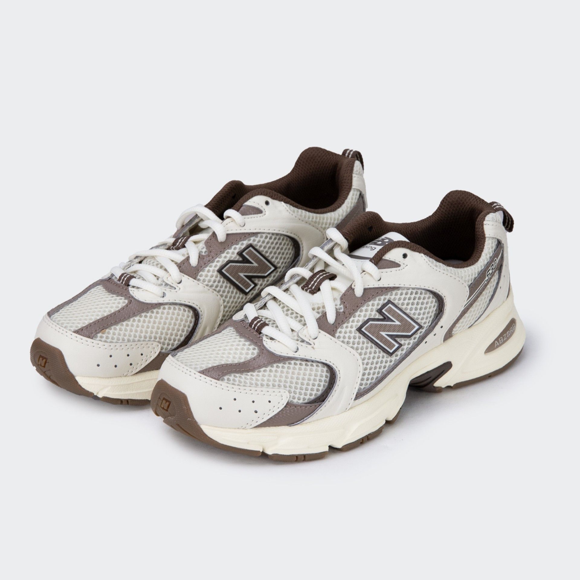 Sapatilhas New Balance 53