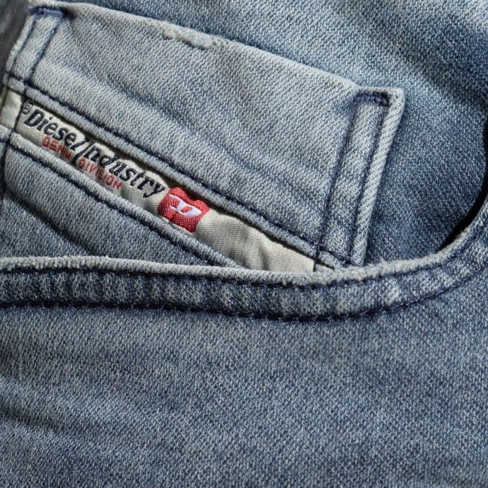 Diesel 2032 D-Krooley-B Jogg Jeans