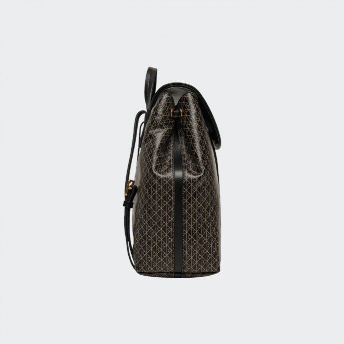 Mochila com Estampado Integral e Alça Ajustável Calvin Klein