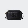 Bolso bandolera rectangular de Calvin Klein