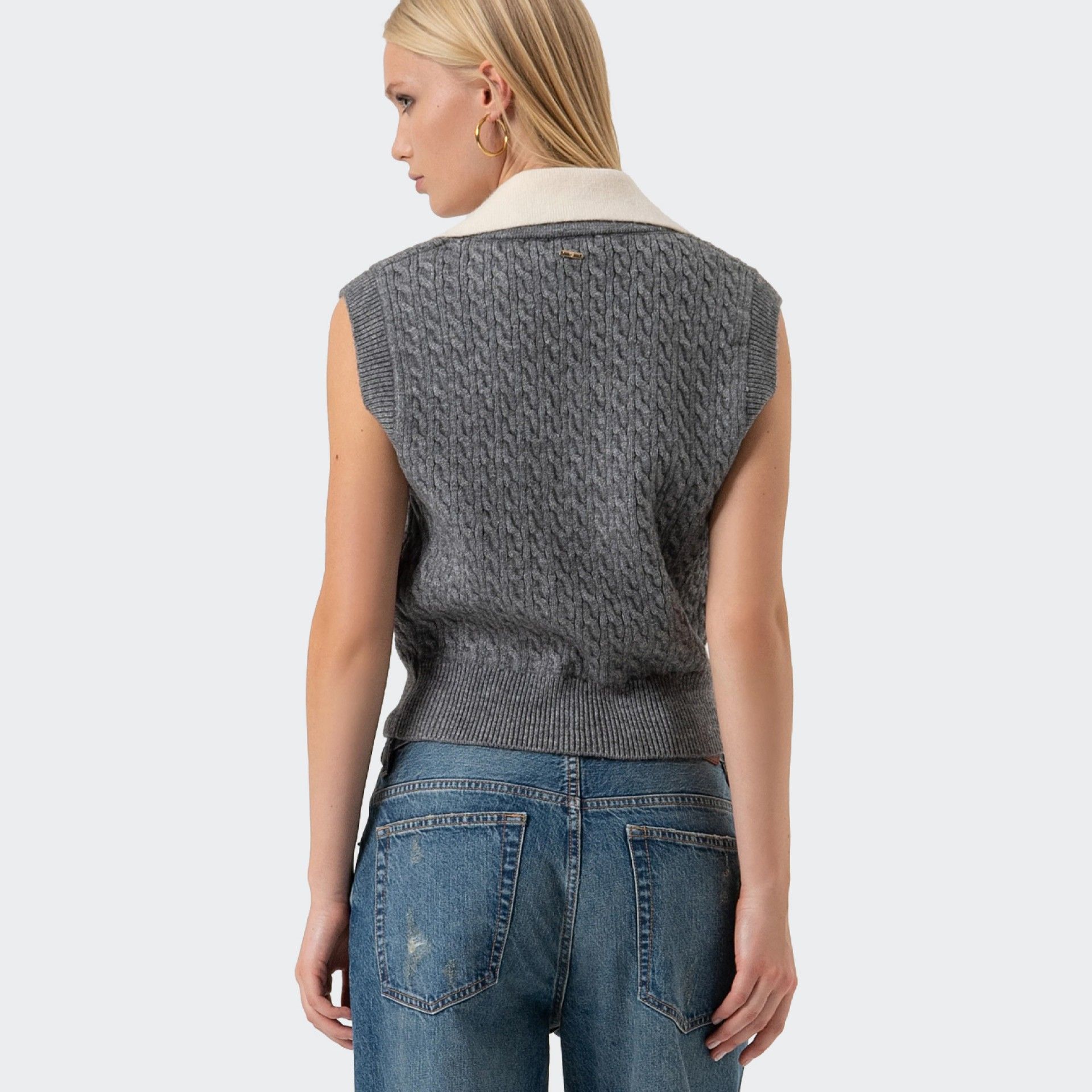 Fracomina V-neck Knit Vest