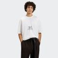 T-shirt com logtipos colegiais Hugo