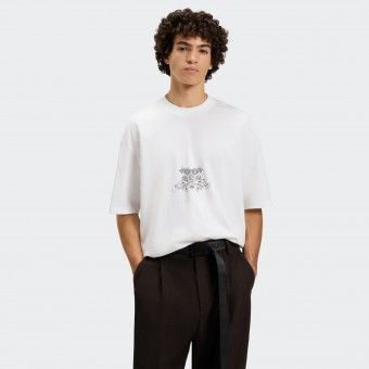 T-shirt com logtipos colegiais Hugo