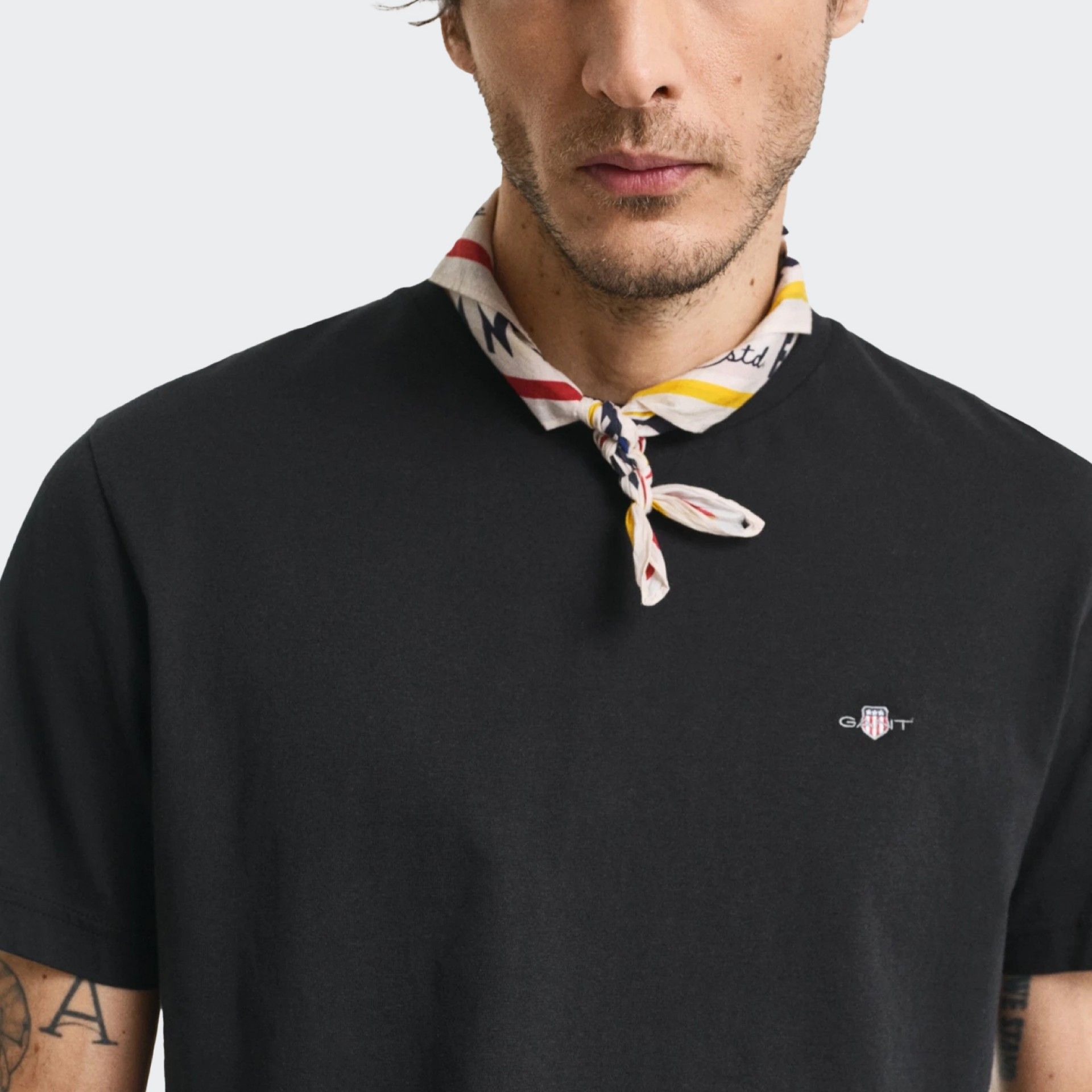 T-shirt GANT Shield Regular Fit