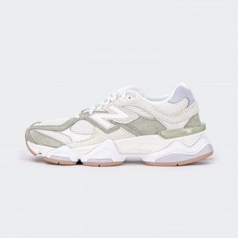 New Balance 9060 Sneakers