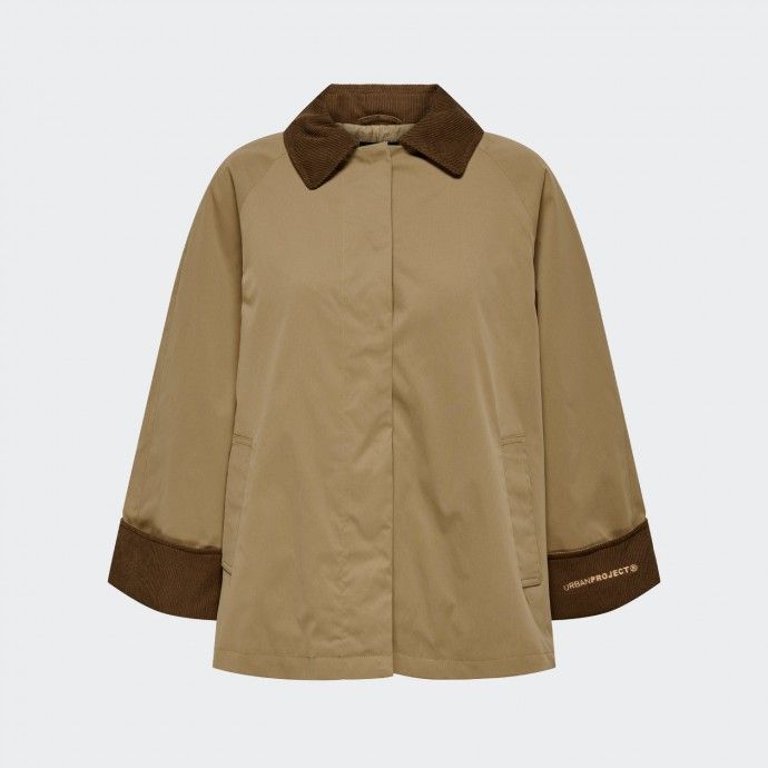 Chaqueta impermeable del proyecto urbano
