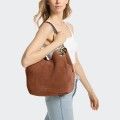Bolso de hombro grande de ante Lillie de Michael Kors