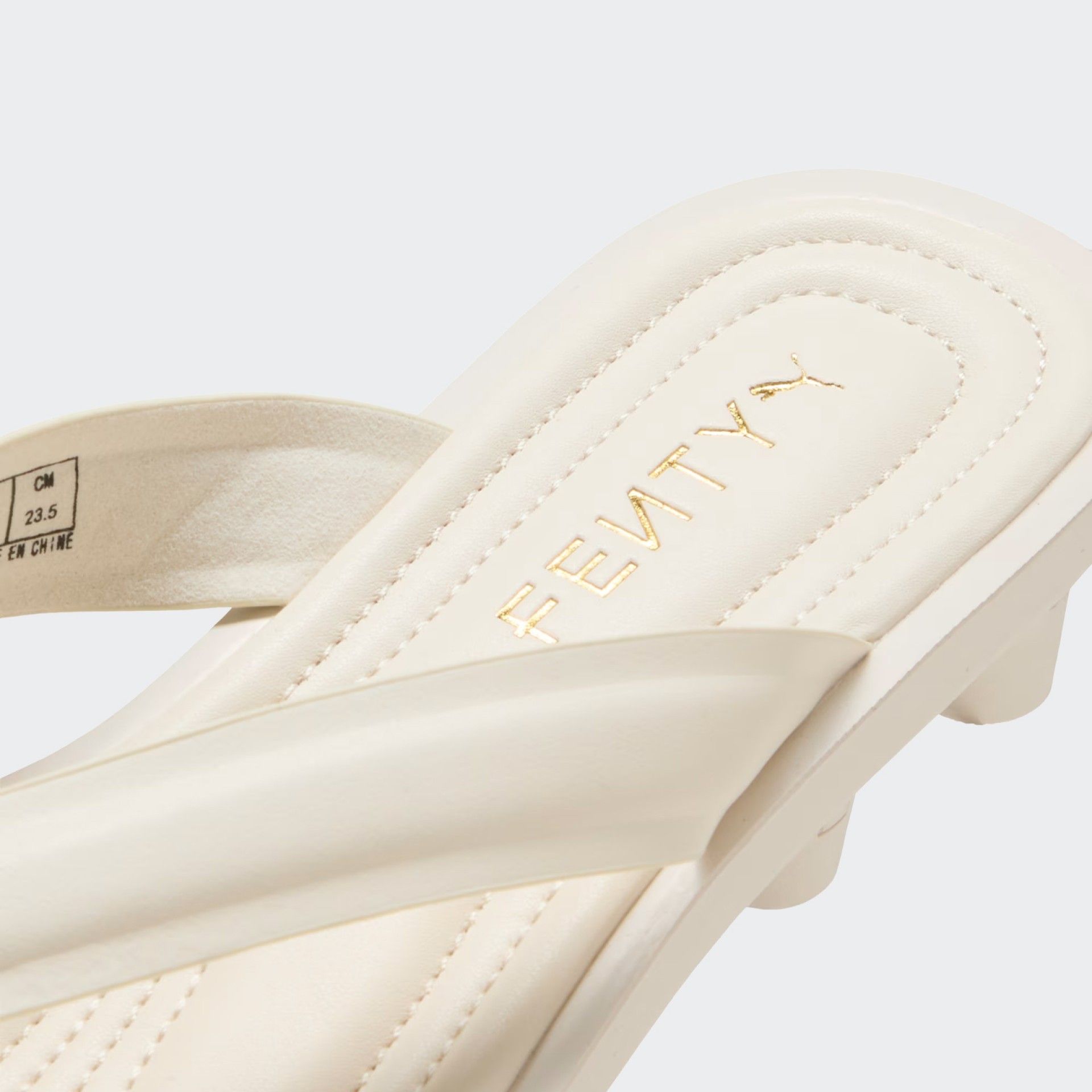 Chinelos FENTY x PUMA Cat Cleat