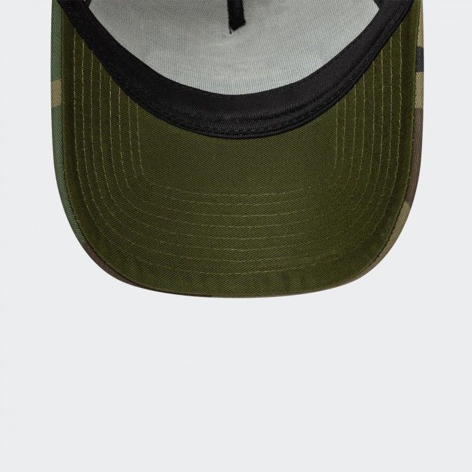 Gorra New Era con parche ovalado y camuflaje