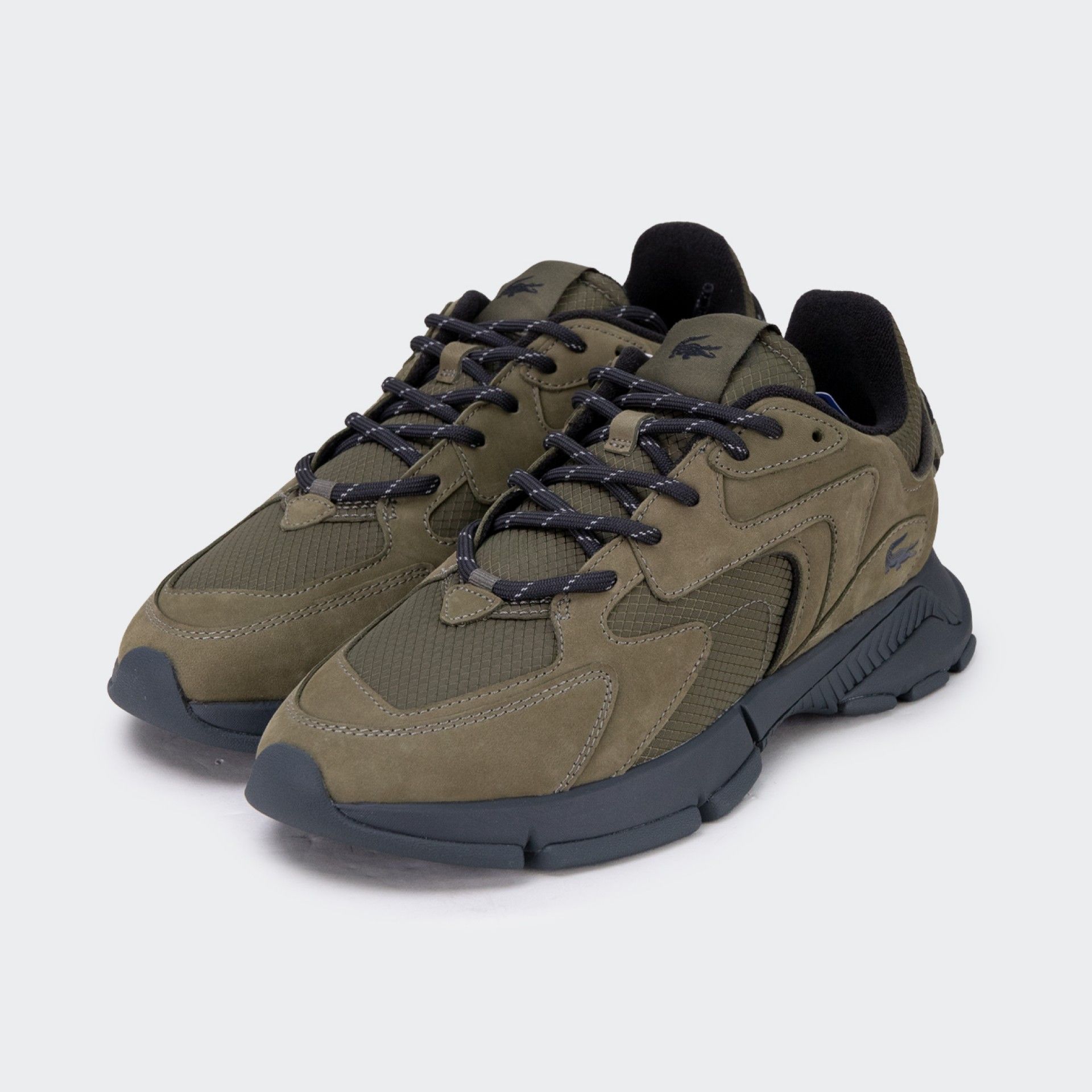 Lacoste L003 sneakers