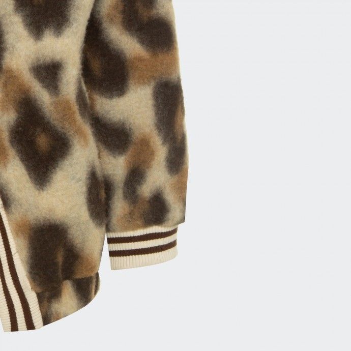 Abrigo con estampado animal BSB