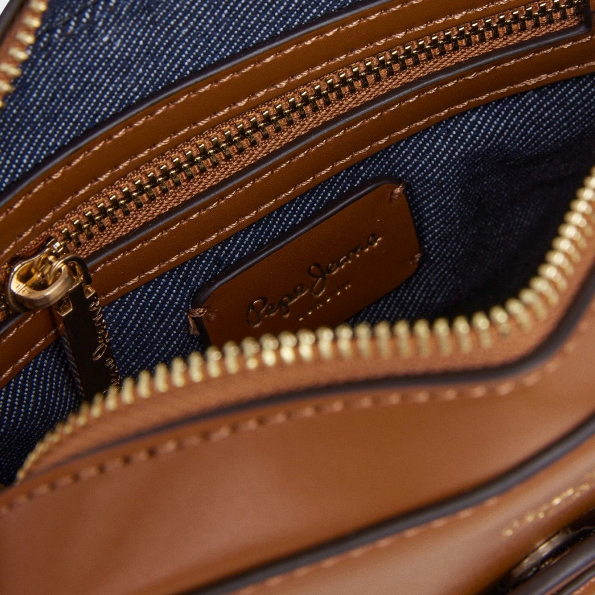 Pepe Jeans Shoulder Bag