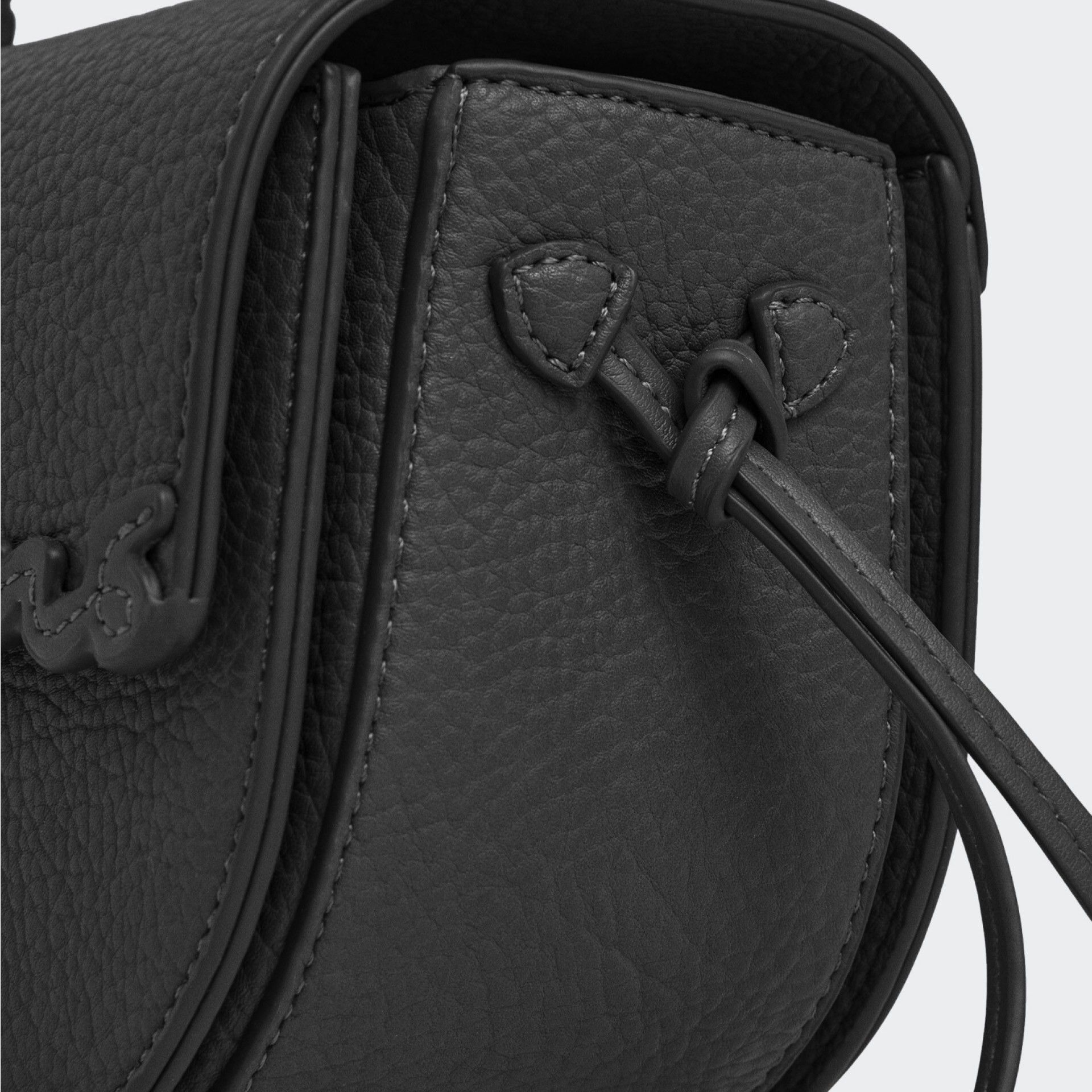 Pepe Jeans Shoulder Bag