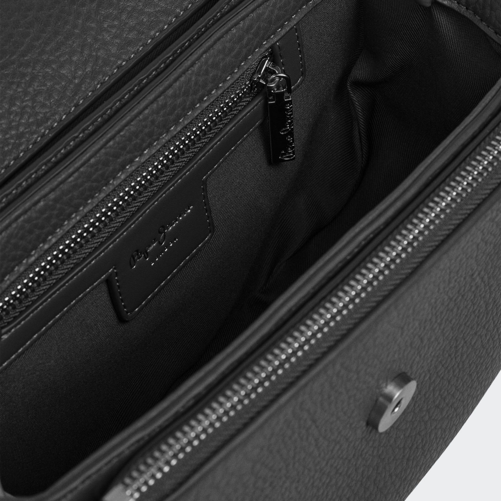 Pepe Jeans Shoulder Bag