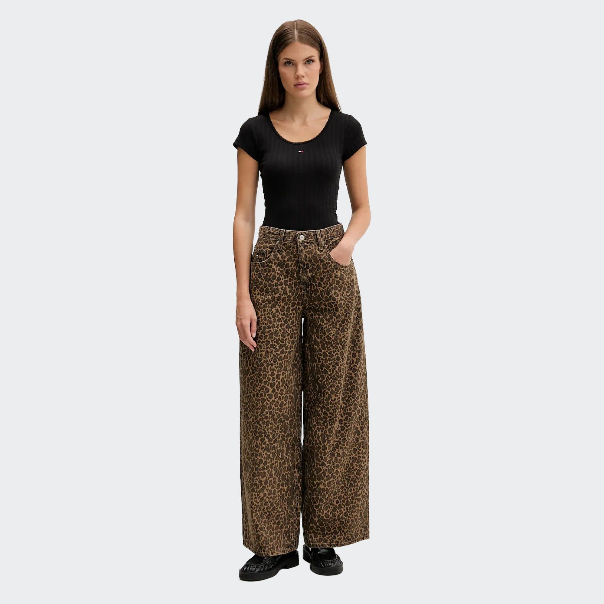 Pantalones con estampado animal Tommy Jeans