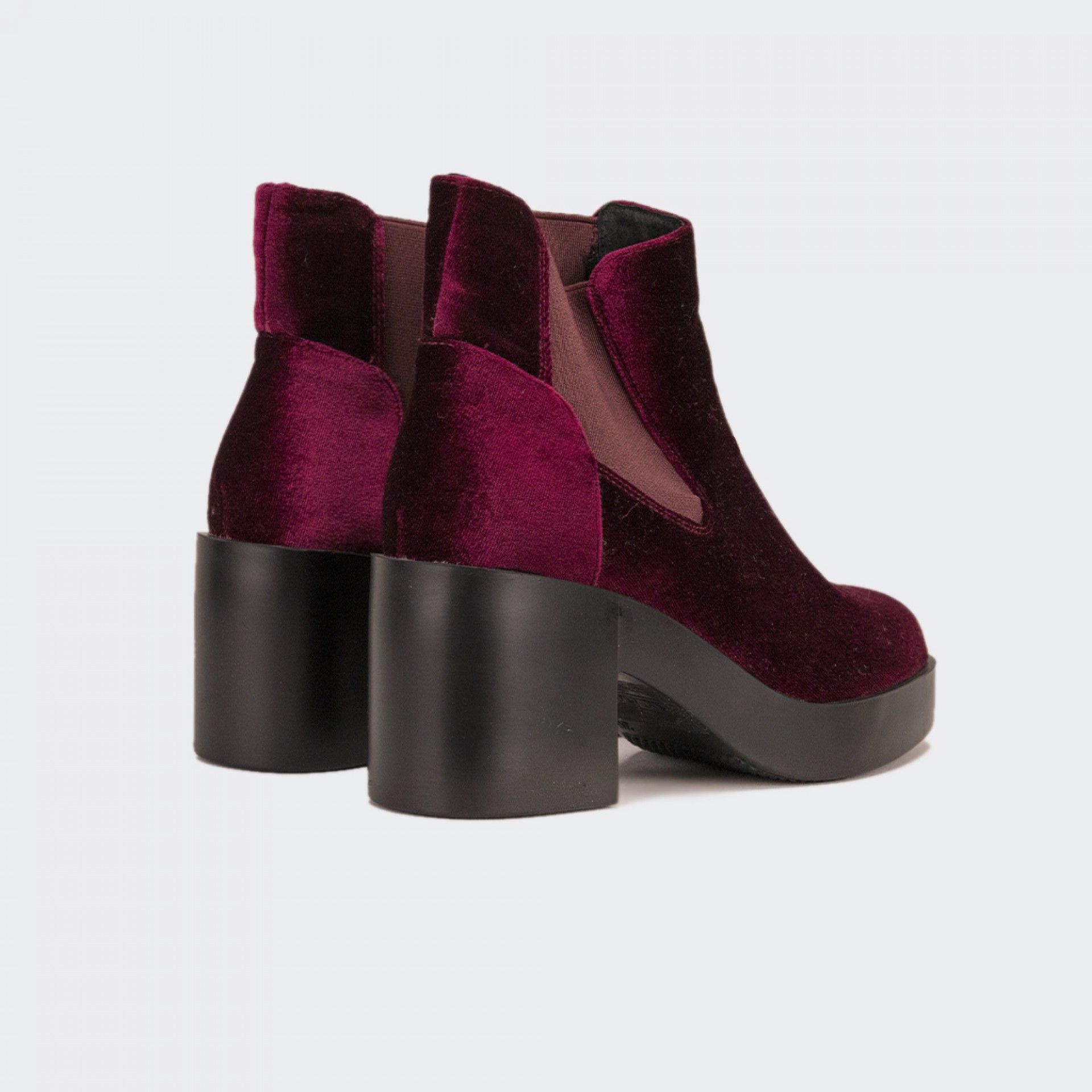 Botines con tacón Sixty Seven