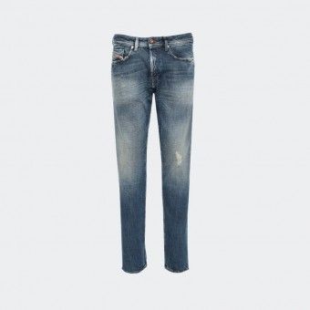 Pantalones di�sel