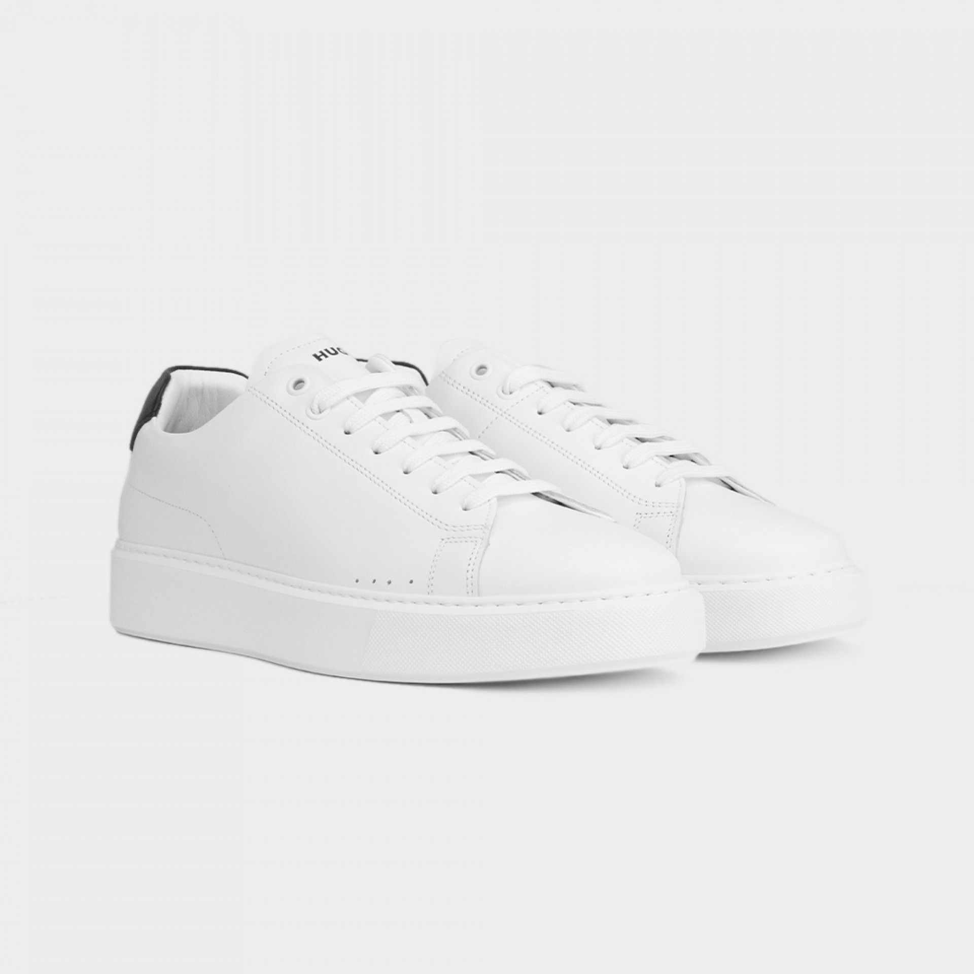 Tenis Hugo