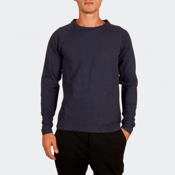 Classic cut sweatshirt by Anerkjendt