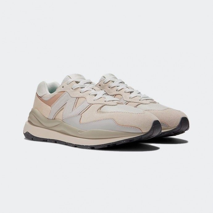 New Balance 5740 Trainers
