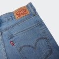 Cal�a Levis