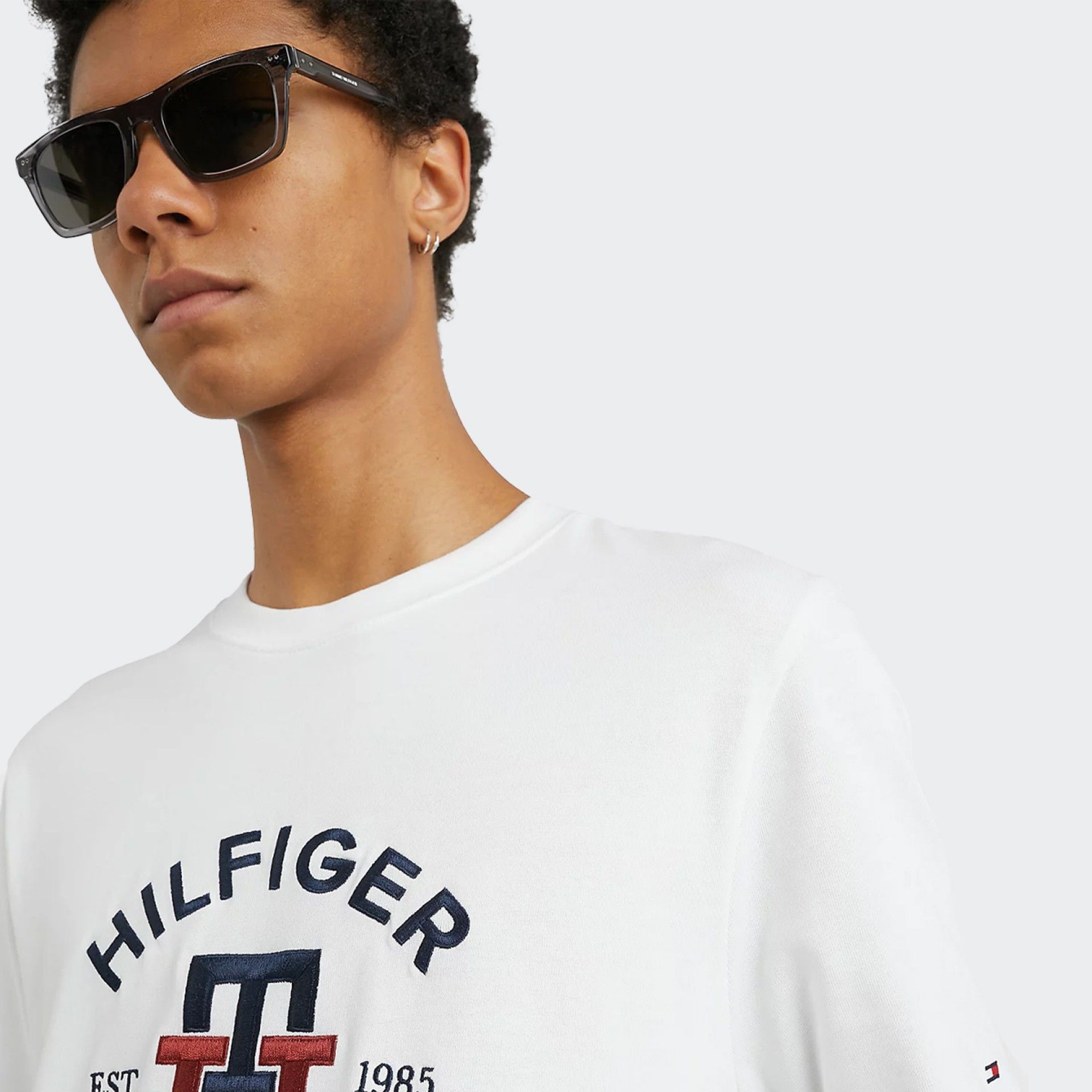 white Tommy Hilfiger T-shirt