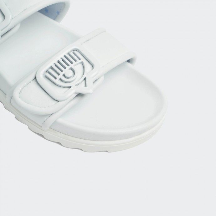 Chinelo Chiara