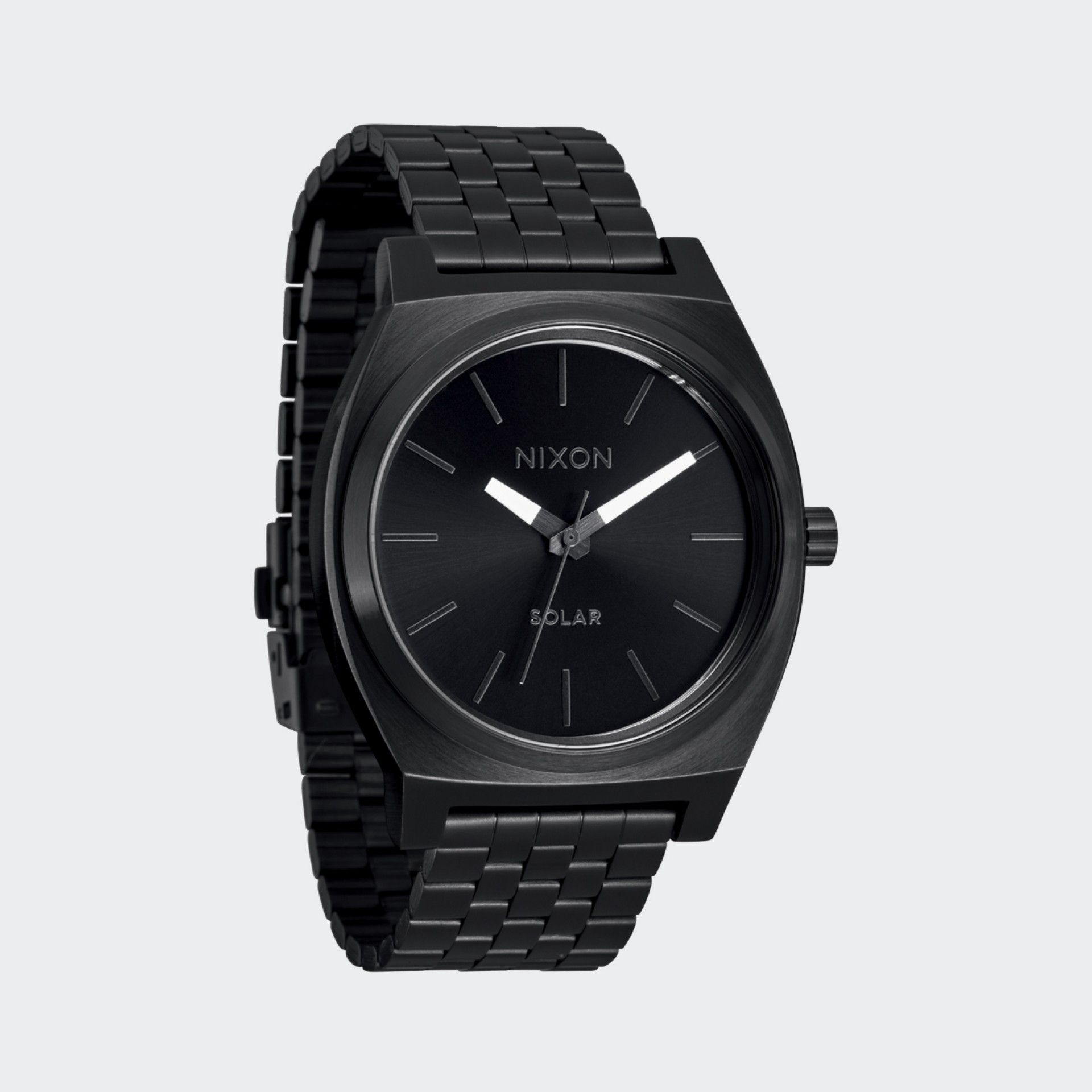 black nixon watch