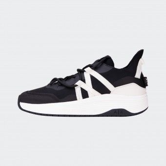 Baskets en cuir Armani Exchange avec semelles en caoutchouc Baskets en cuir Armani Exchange avec semelles en caoutchouc