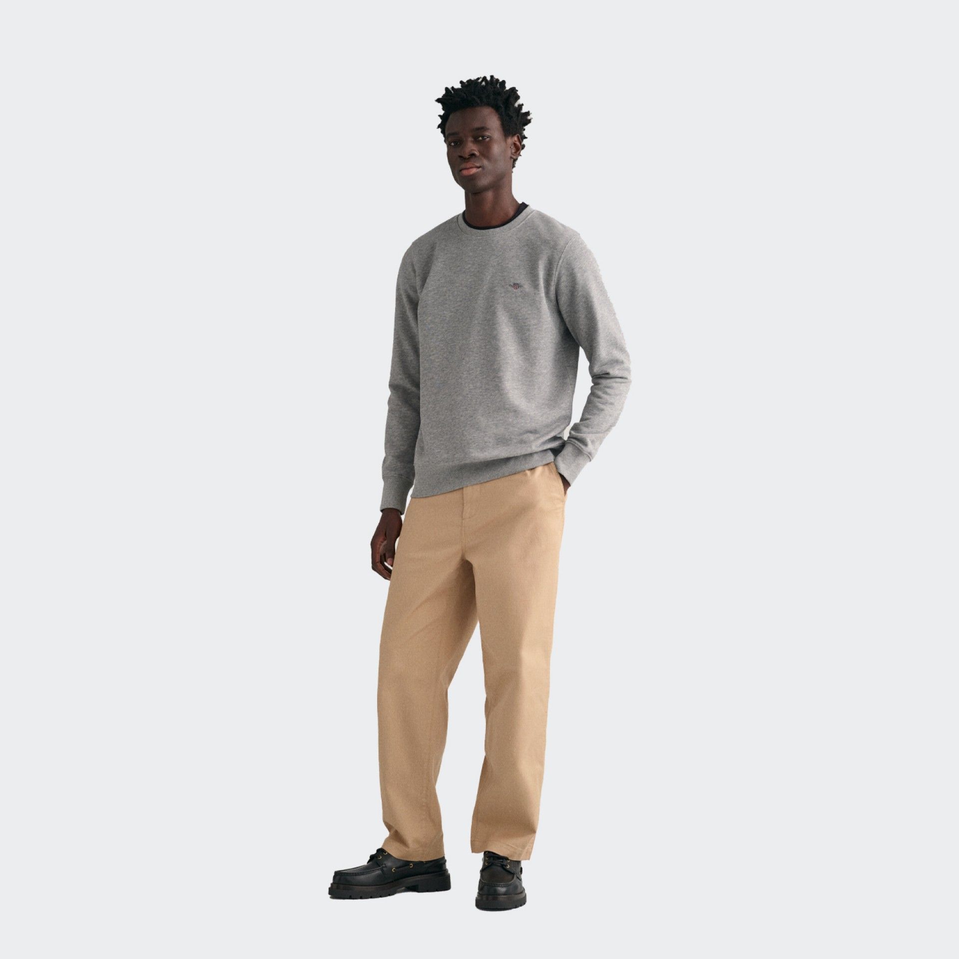 Sweatshirt GANT Escudo Bordado